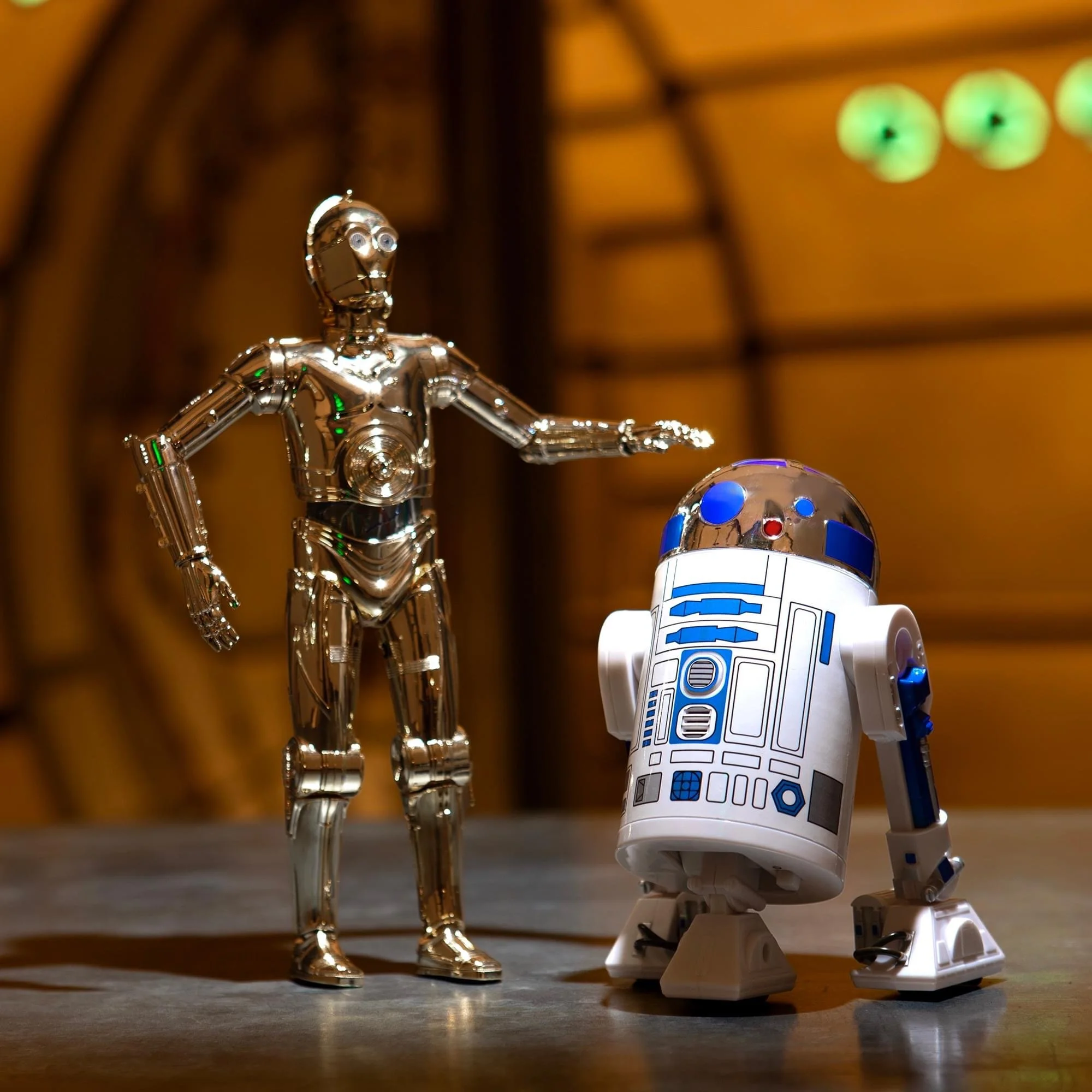 C-3PO and R2-D2 Talking Action Figure Set on Disney Store